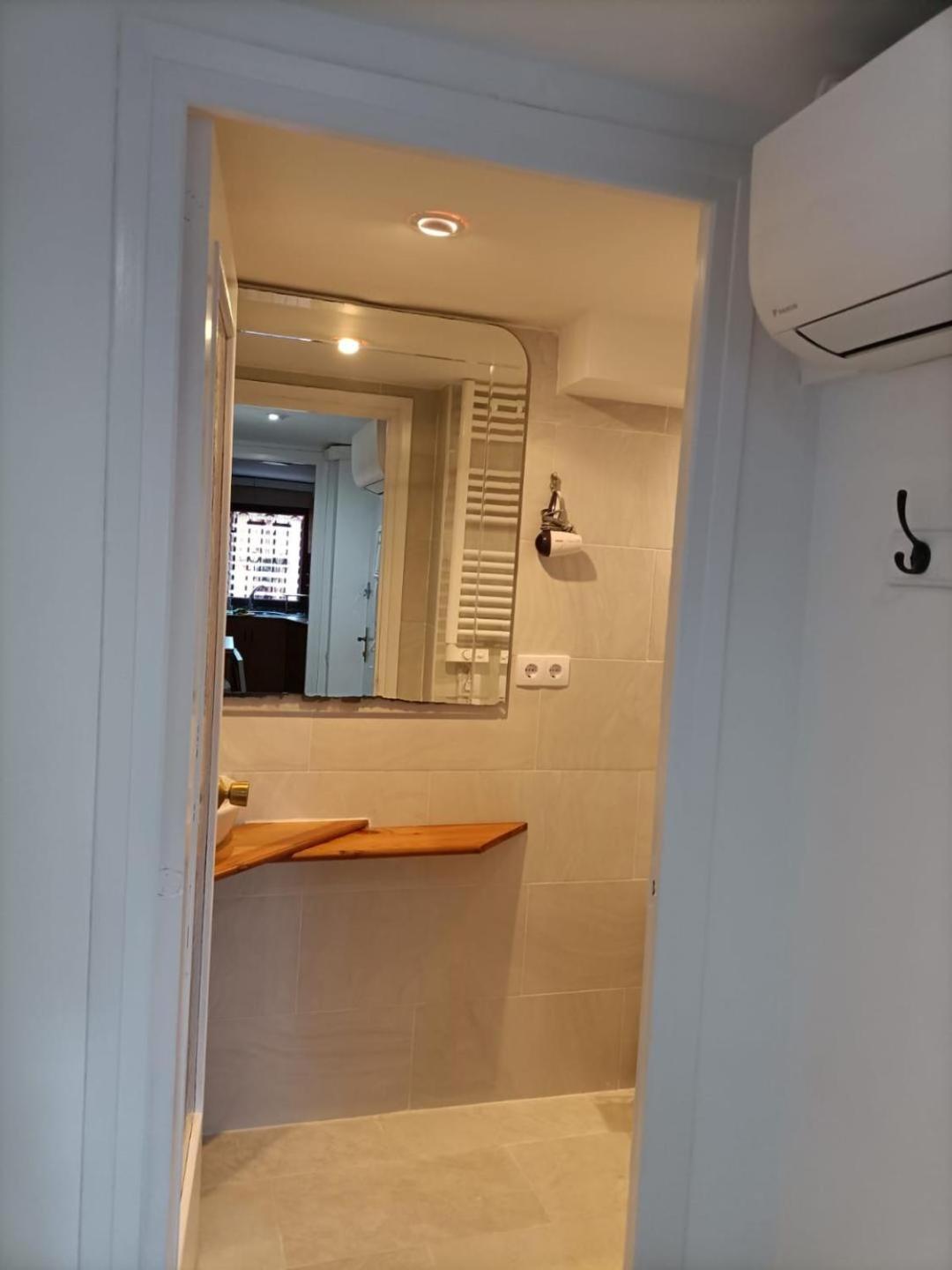 Acogedor Apartamento En El Corazon Medieval De Tarragona Apartment ภายนอก รูปภาพ