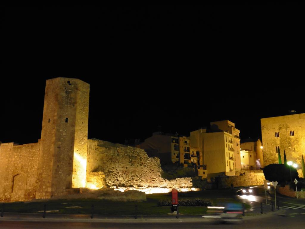 Acogedor Apartamento En El Corazon Medieval De Tarragona Apartment ภายนอก รูปภาพ