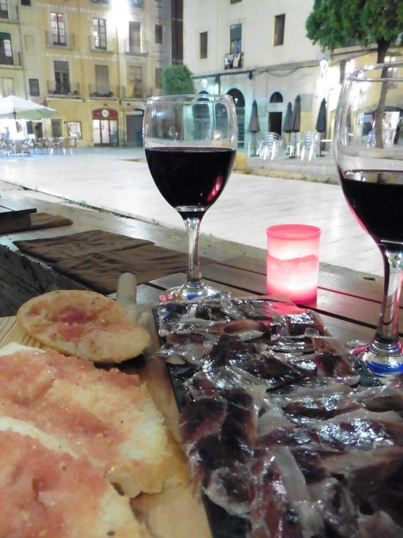 Acogedor Apartamento En El Corazon Medieval De Tarragona Apartment ภายนอก รูปภาพ